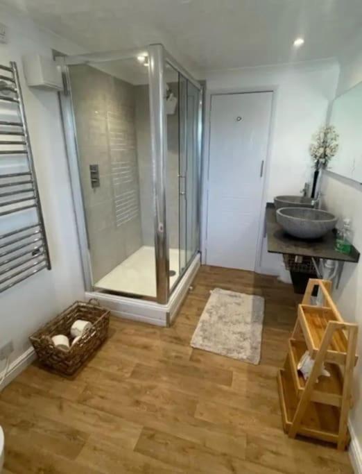 Calm In The Centre Of Apartment Cromer